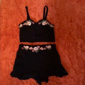 Xhilaration Two Piece Set with Flower Embroidery